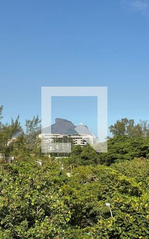 Casa de condomínio à venda com 2800m², 11 quartos e sem vaga Casa de condomínio à venda com 2800m², 11 quartos e sem vagaSuíte 2 - Varanda - Vista