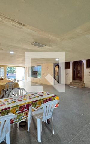 Casa de condomínio à venda com 2800m², 11 quartos e sem vaga Casa de condomínio à venda com 2800m², 11 quartos e sem vagaÁrea externa