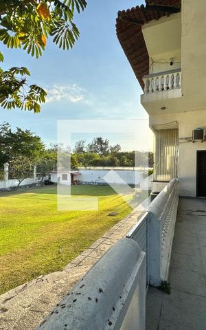 Casa de condomínio à venda com 2800m², 11 quartos e sem vaga Casa de condomínio à venda com 2800m², 11 quartos e sem vagaÁrea externa
