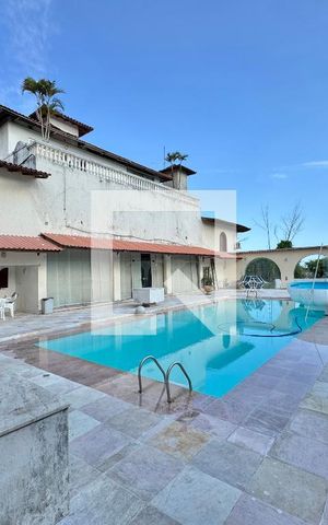 Casa de condomínio à venda com 2800m², 11 quartos e sem vaga Casa de condomínio à venda com 2800m², 11 quartos e sem vagaÁrea externa