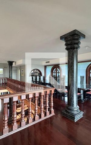 Casa de condomínio à venda com 2800m², 11 quartos e sem vaga Casa de condomínio à venda com 2800m², 11 quartos e sem vagaSala Segundo Andar