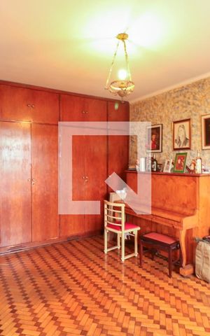 Casa à venda com 1000m², 3 quartos e 5 vagasQuarto 1