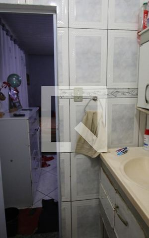 Casa à venda com 220m², 3 quartos e 3 vagasBanheiro da Suíte 1