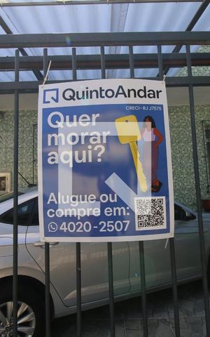 Casa à venda com 220m², 3 quartos e 3 vagasPlaca
