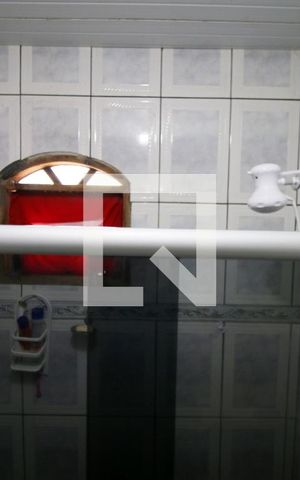 Casa à venda com 220m², 3 quartos e 3 vagasBanheiro da Suíte 2