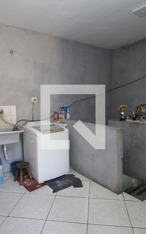 Casa à venda com 220m², 3 quartos e 3 vagasÁrea de Serviço