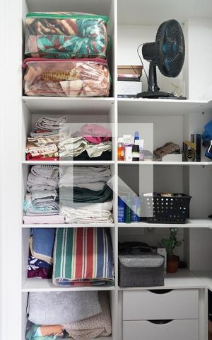 Apartamento à venda com 99m², 2 quartos e 2 vagasCloset do quarto