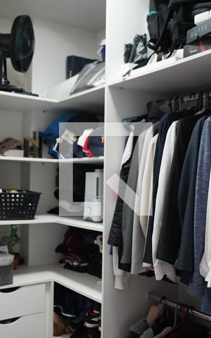 Apartamento à venda com 99m², 2 quartos e 2 vagasCloset do quarto