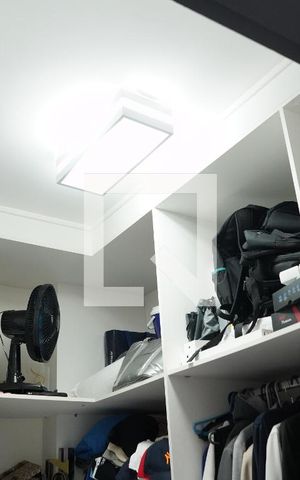 Apartamento à venda com 99m², 2 quartos e 2 vagasCloset do quarto