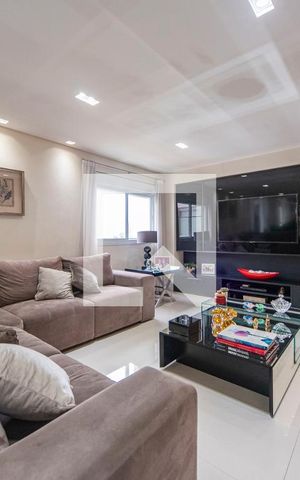 Apartamento à venda com 180m², 3 quartos e 3 vagas Apartamento à venda com 180m², 3 quartos e 3 vagasSala