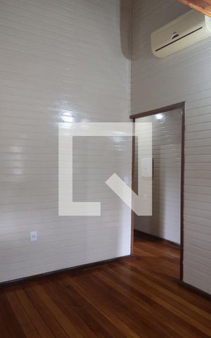Casa à venda com 130m², 3 quartos e 3 vagasSala