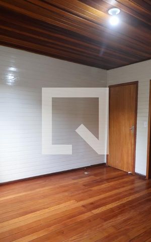 Casa à venda com 130m², 3 quartos e 3 vagasSuite
