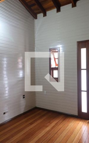 Casa à venda com 130m², 3 quartos e 3 vagasSala