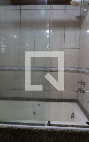Casa à venda com 130m², 3 quartos e 3 vagasBanheiro da Suíte