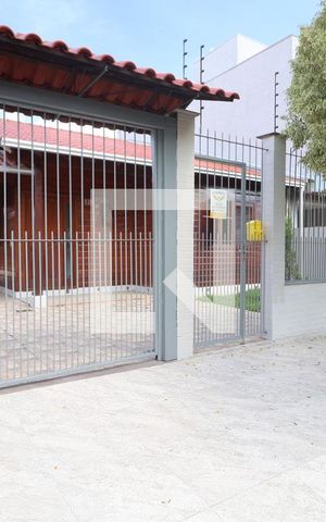 Casa à venda com 130m², 3 quartos e 3 vagasFachada