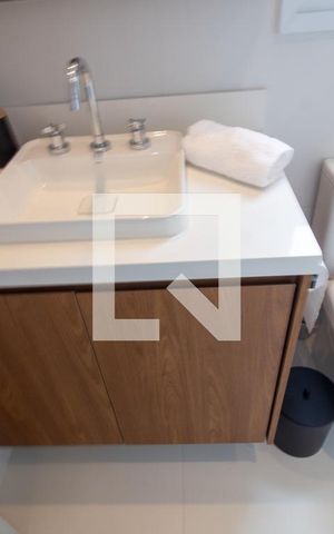 Apartamento à venda com 48m², 2 quartos e 1 vaga Apartamento à venda com 48m², 2 quartos e 1 vagaBanheiro da Suíte