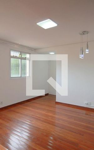 Apartamento para alugar com 65m², 2 quartos e 2 vagasSala