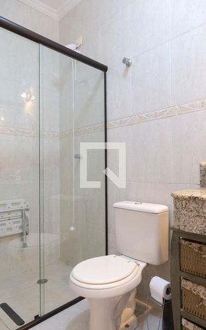 Casa de condomínio à venda com 118m², 3 quartos e 2 vagas Casa de condomínio à venda com 118m², 3 quartos e 2 vagasBanheiro
