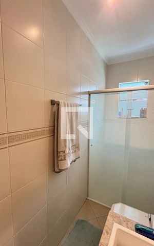 Casa à venda com 450m², 4 quartos e 3 vagas Casa à venda com 450m², 4 quartos e 3 vagasBanheiro da Suíte 3
