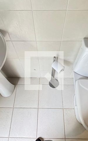 Casa à venda com 450m², 4 quartos e 3 vagas Casa à venda com 450m², 4 quartos e 3 vagasBanheiro