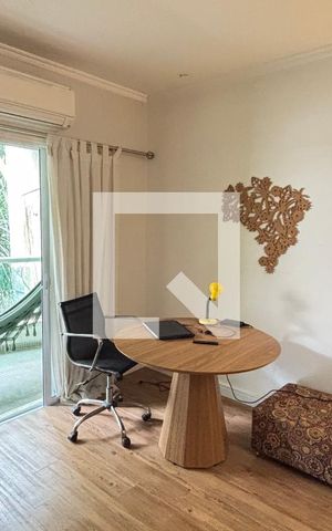 Casa à venda com 450m², 4 quartos e 3 vagas Casa à venda com 450m², 4 quartos e 3 vagasSuite 1