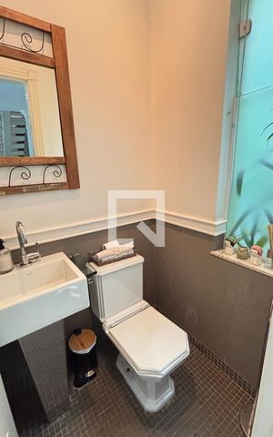 Casa à venda com 450m², 4 quartos e 3 vagas Casa à venda com 450m², 4 quartos e 3 vagasLavabo