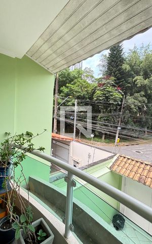 Casa à venda com 450m², 4 quartos e 3 vagas Casa à venda com 450m², 4 quartos e 3 vagasSuite 2 Varanda