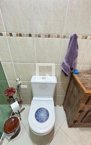 Casa à venda com 450m², 4 quartos e 3 vagas Casa à venda com 450m², 4 quartos e 3 vagasBanheiro da Piscina