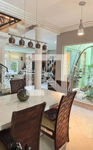 Casa à venda com 450m², 4 quartos e 3 vagas Casa à venda com 450m², 4 quartos e 3 vagasSala - Sala de Jantar