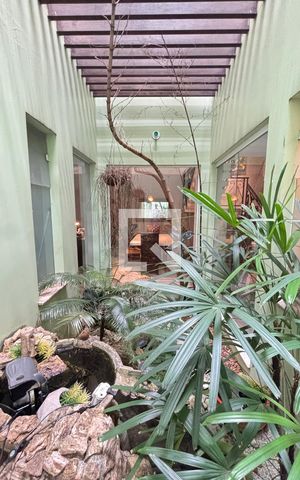Casa à venda com 450m², 4 quartos e 3 vagas Casa à venda com 450m², 4 quartos e 3 vagasJardim de Inverno