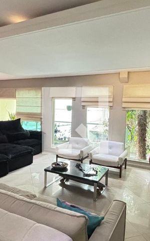 Casa à venda com 450m², 4 quartos e 3 vagas Casa à venda com 450m², 4 quartos e 3 vagasSala - Sala de Jantar