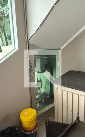 Casa à venda com 450m², 4 quartos e 3 vagas Casa à venda com 450m², 4 quartos e 3 vagasApoio da Piscina