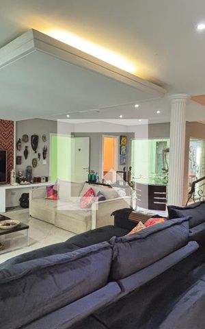 Casa à venda com 450m², 4 quartos e 3 vagas Casa à venda com 450m², 4 quartos e 3 vagasSala - Sala de Jantar