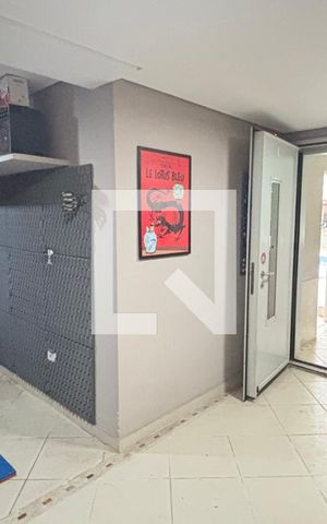Casa à venda com 450m², 4 quartos e 3 vagas Casa à venda com 450m², 4 quartos e 3 vagasPorão - Estudio