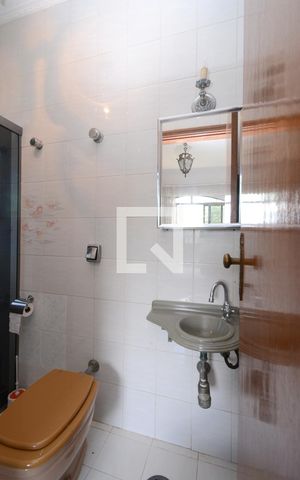 Casa para alugar com 411m², 5 quartos e 4 vagasBanheiro da Suíte 3
