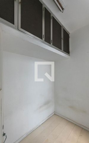 Apartamento para alugar com 76m², 3 quartos e sem vagaQuarto de Serviço