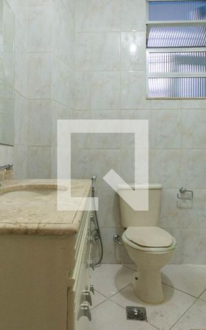 Apartamento para alugar com 76m², 3 quartos e sem vagaBanheiro