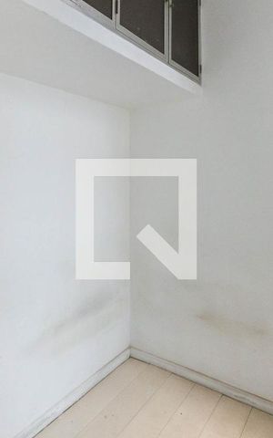 Apartamento para alugar com 76m², 3 quartos e sem vagaQuarto de Serviço