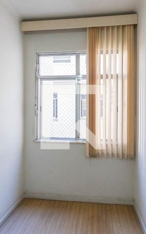 Apartamento para alugar com 76m², 3 quartos e sem vagaSala