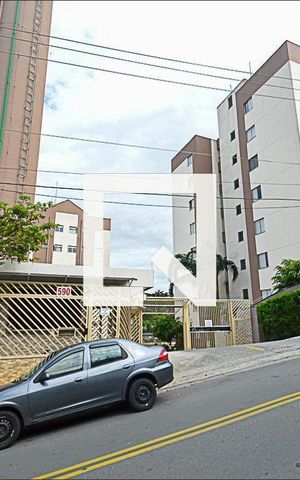 Apartamento para alugar com 48m², 2 quartos e 1 vaga Apartamento para alugar com 48m², 2 quartos e 1 vagaFachada