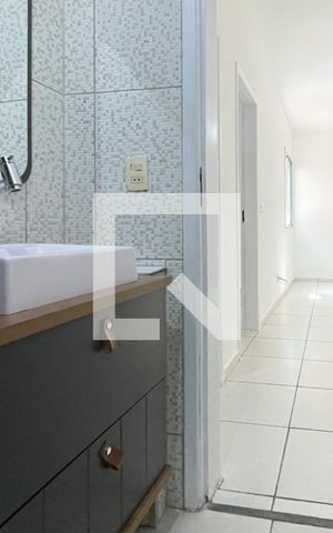 Apartamento para alugar com 48m², 2 quartos e 1 vaga Apartamento para alugar com 48m², 2 quartos e 1 vagaBanheiro Social