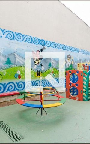 Apartamento para alugar com 48m², 2 quartos e 1 vaga Apartamento para alugar com 48m², 2 quartos e 1 vagaÁrea comum - Playground