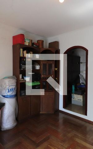 Casa à venda com 360m², 4 quartos e 2 vagasQuarto 1 - Suíte