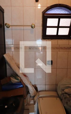 Casa à venda com 360m², 4 quartos e 2 vagasBanheiro da Suíte