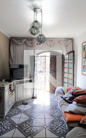 Casa à venda com 360m², 4 quartos e 2 vagasSala