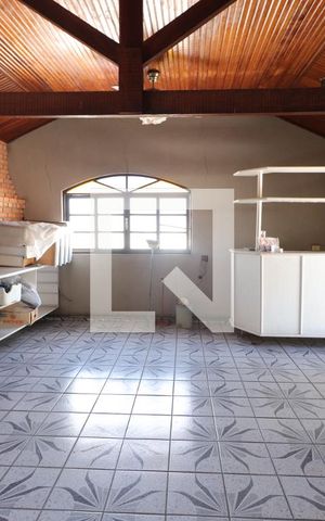 Casa à venda com 360m², 4 quartos e 2 vagasCobertura