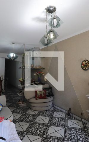 Casa à venda com 360m², 4 quartos e 2 vagasSala
