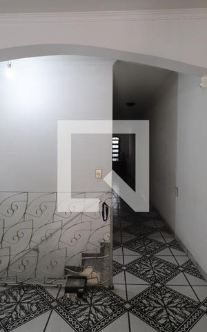 Casa à venda com 360m², 4 quartos e 2 vagasSala