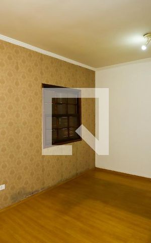 Casa à venda com 140m², 4 quartos e 8 vagas Casa à venda com 140m², 4 quartos e 8 vagassuíte