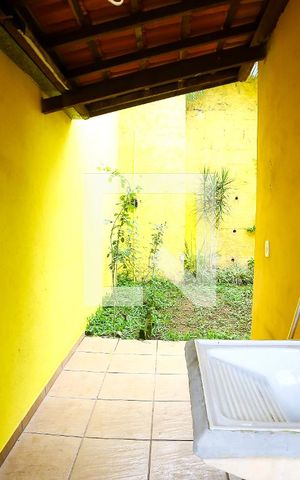 Casa à venda com 140m², 4 quartos e 8 vagas Casa à venda com 140m², 4 quartos e 8 vagasÁrea de Serviço